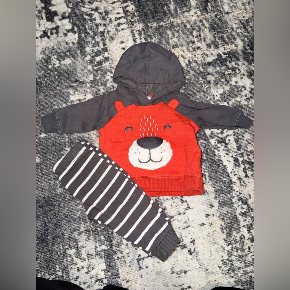 Adorable Orange and Gray Bear Hoodie Set